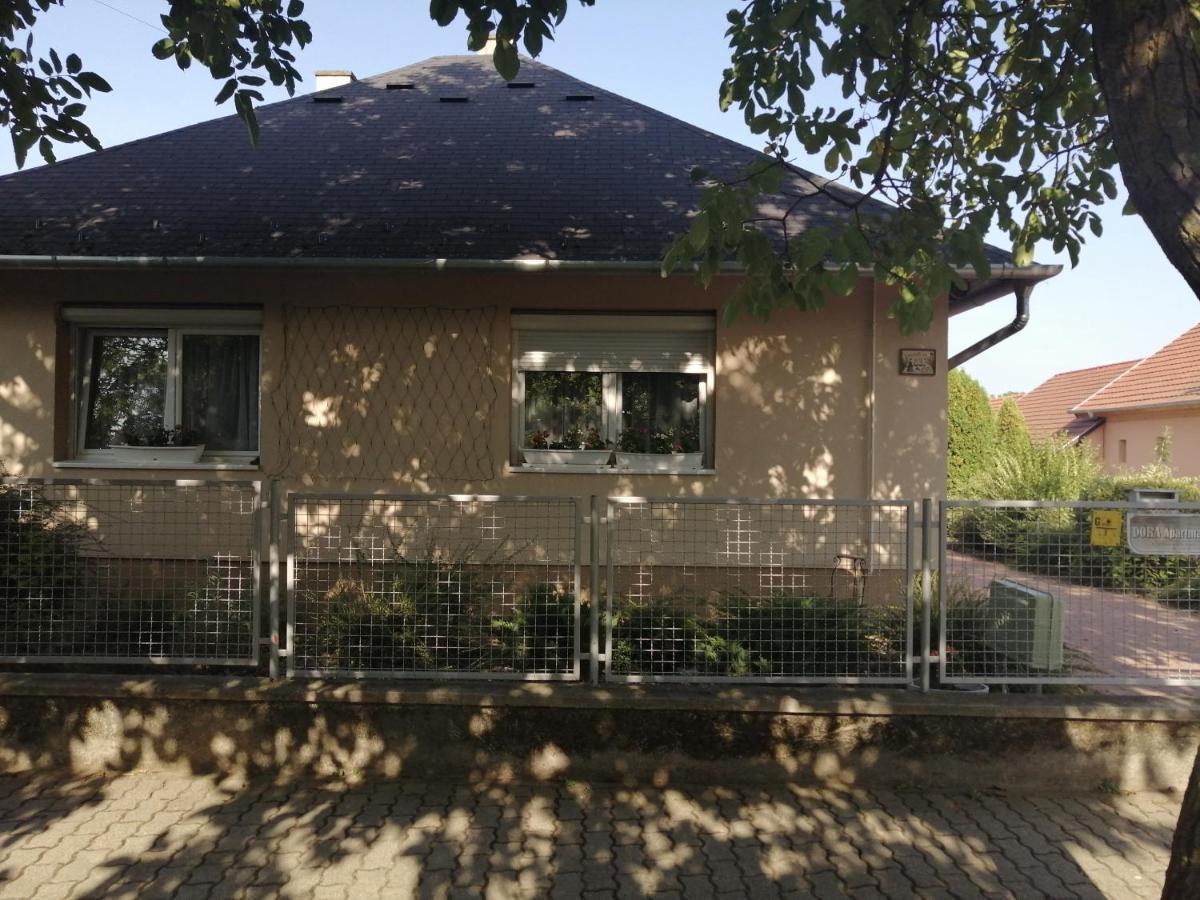 Villa Dora Apartman Balatongyörök Exterior foto
