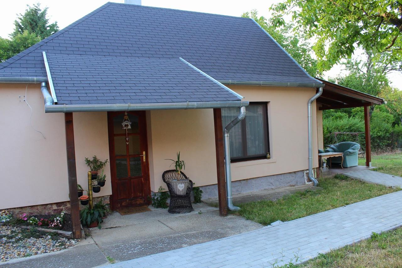 Villa Dora Apartman Balatongyörök Exterior foto