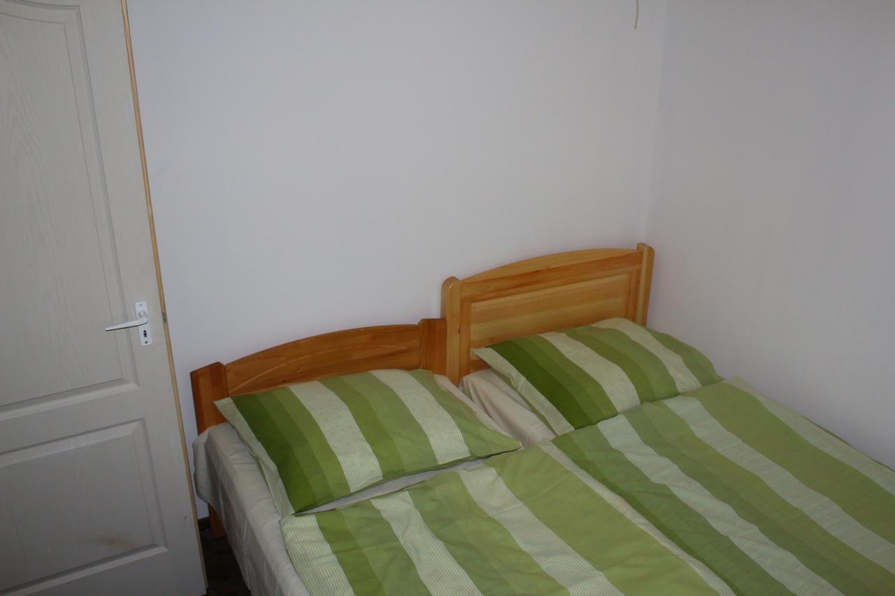 Villa Dora Apartman Balatongyörök Exterior foto