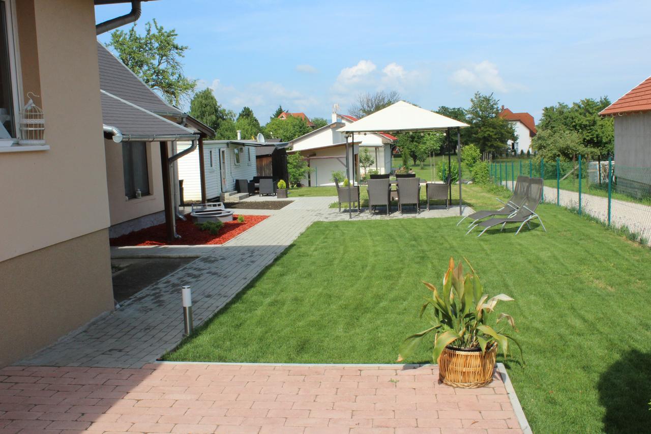Villa Dora Apartman Balatongyörök Exterior foto